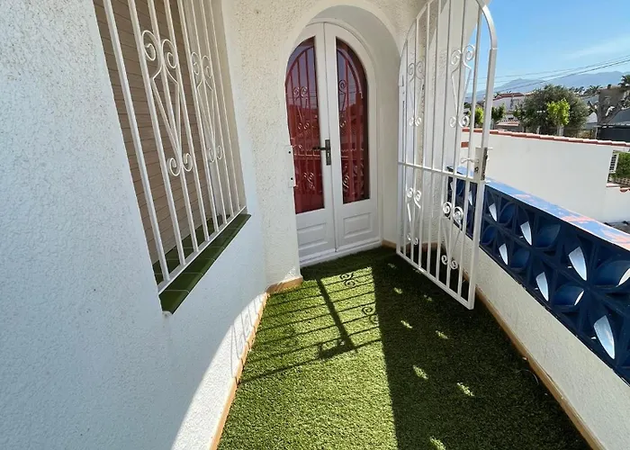 Maison Proche Canaux Et * إمبوريابرافا